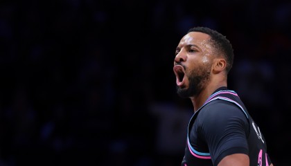 kaiyun-鲍威尔：我们不喜欢昨天的表现 今天打出了自己想要的篮球风格